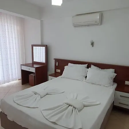 Apartament Oludenizde Havuzlu 2+1 Dublex Apart *